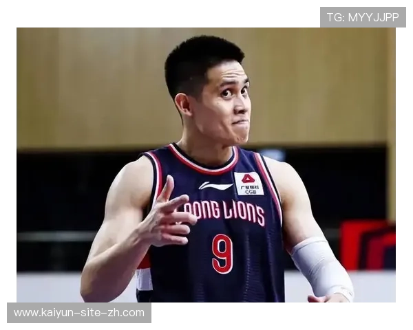 陈盈骏与赵睿组成后场双核 北京队进攻组织更流畅 陈盈骏与赵睿组成后场双核 北京队进攻组织更流畅